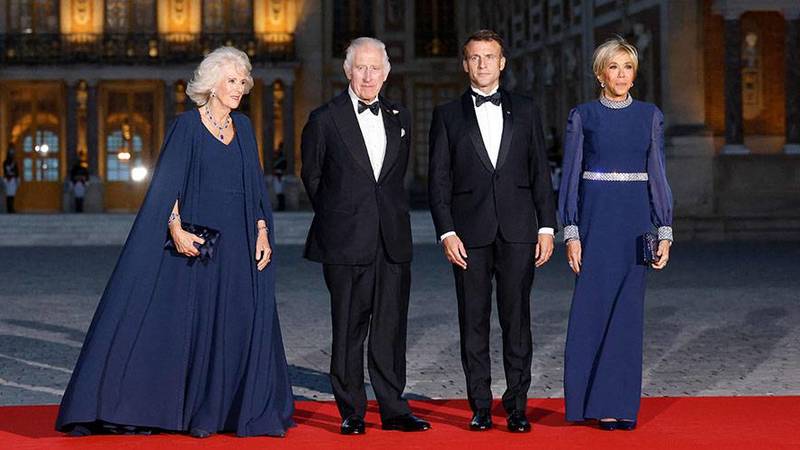 The Queen of Britain raises controversy with her abaya in France, and Radi comments: No one said a word