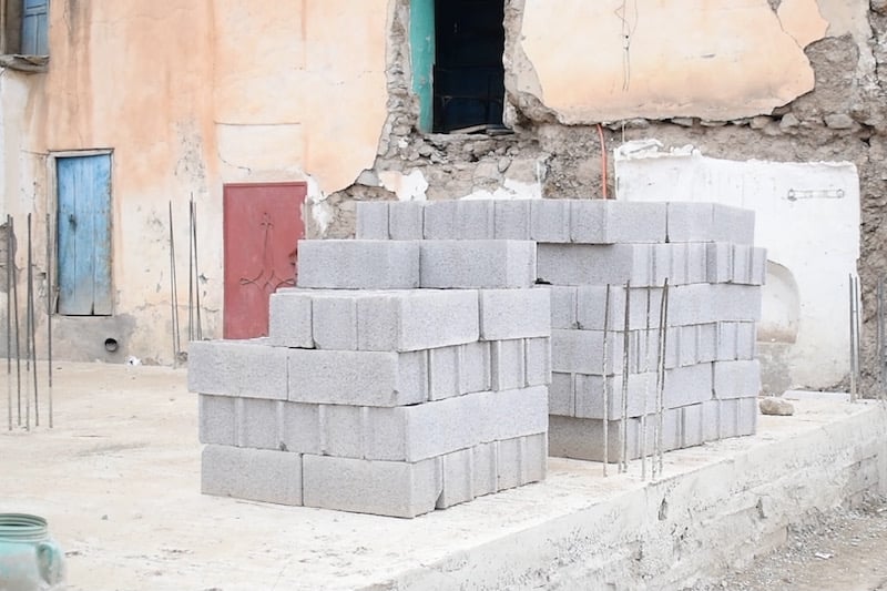 بعد تقارير مجلس المنافسة.. تحرك برلماني لضبط اختلالات وحدات إنتاج مواد البناء –