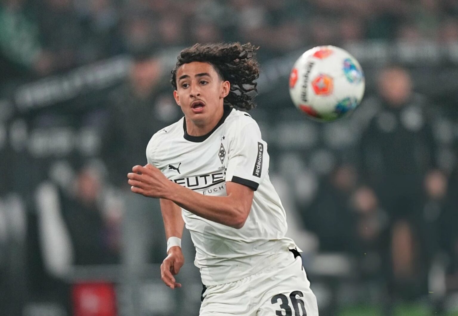 المغرب وألمانيا يتنافسان على استقطاب جوهرة مونشنغلادباخ